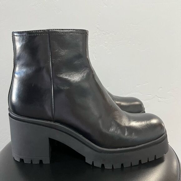 Jeffrey Campbell Anemone lug sole bootie size 10 black leather - Picture 7 of 7